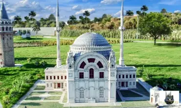 Dolmabahce Mosque miniature model – MiniatureArt photo 3