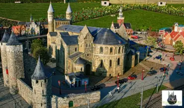 Basilica of Our Lady – Olv miniature model – MiniatureArt photo 9