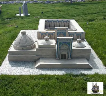 Emir Alim Khan Madrasah miniature model – MiniatureArt photo 2