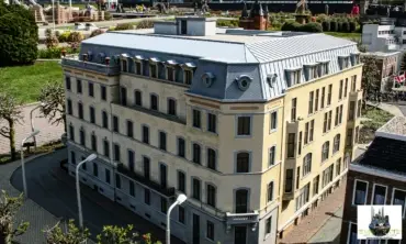 Hotel des Indes miniature model – MiniatureArt photo 3