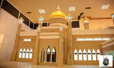 Omar Ali Saifuddien Mosque miniature model – MiniatureArt photo 6